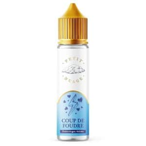 Flacon Petit Nuage Coup de Foudre e-liquide 50 ml, photo de face sur fond clair